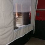 Seitenmarkisen und Bodenschutz am Wohnmobil 150x150 - Rideaux latéraux et protection du sol dans un camping-car