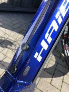 71 225x300 - Support de cadenas magnétique pour vélo