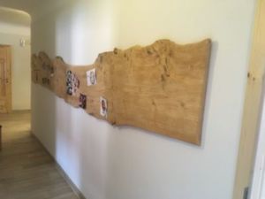 404 300x225 - Mur de photos réalisé à partir d'une planche de bois ancienne