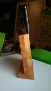 76 170x300 - Porte-couteau magnétique en bois de cerisier