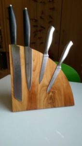 Porte-couteau magnétique en bois de cerisier